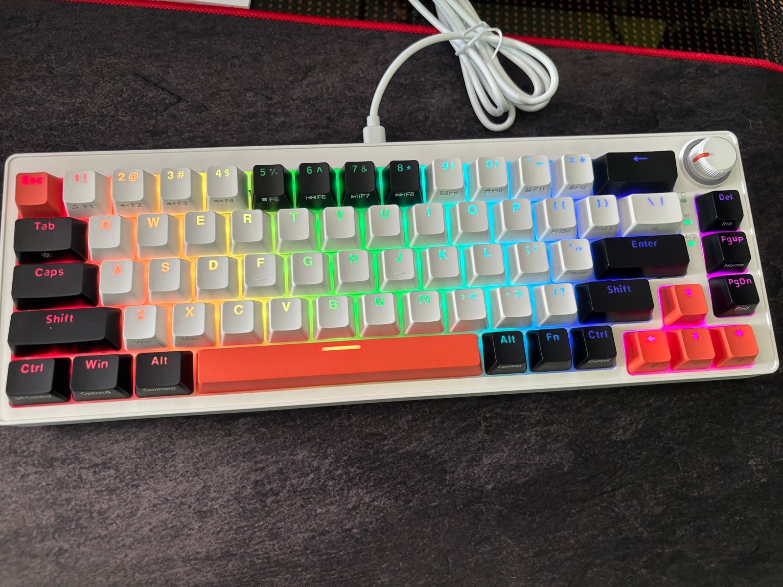 ZIFriend ZA68 Pro Mechanical Keyboard – White & Black